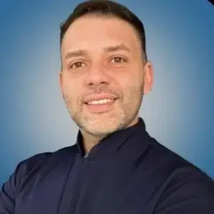 Dr. Rafael Flores